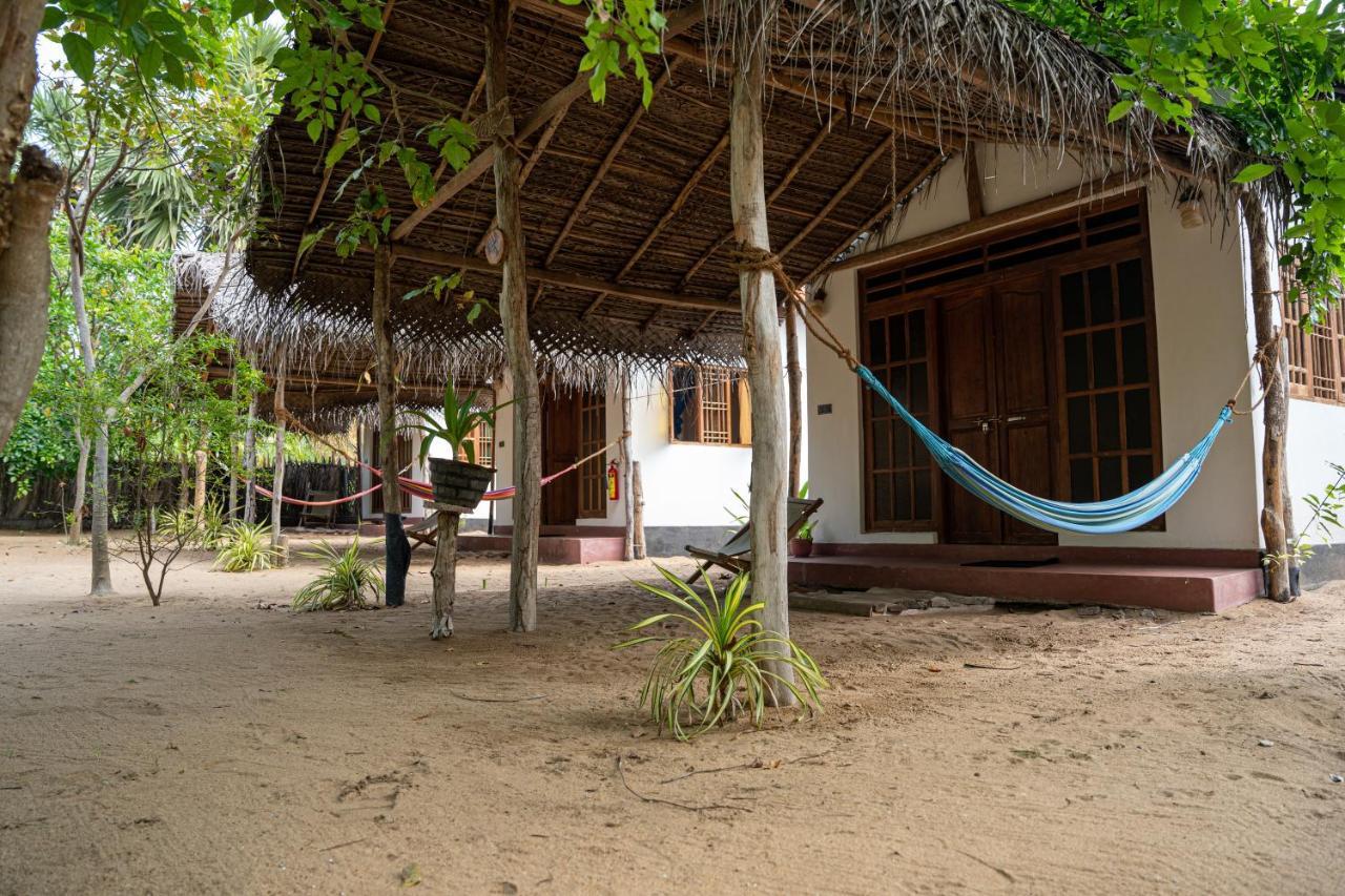 Margarita Kitesurfing School Sri Lanka Hotel Kalpitiya Exterior photo