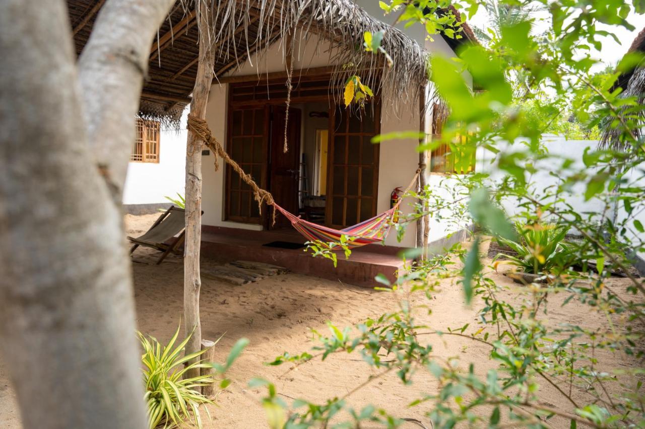 Margarita Kitesurfing School Sri Lanka Hotel Kalpitiya Exterior photo