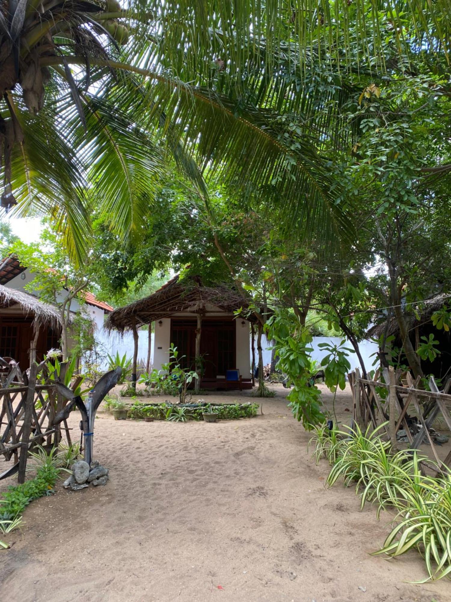 Margarita Kitesurfing School Sri Lanka Hotel Kalpitiya Exterior photo