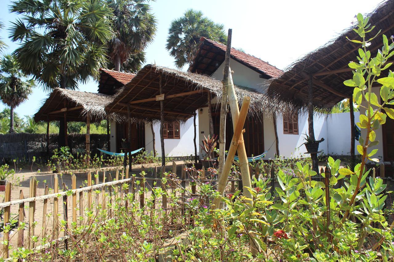 Margarita Kitesurfing School Sri Lanka Hotel Kalpitiya Exterior photo